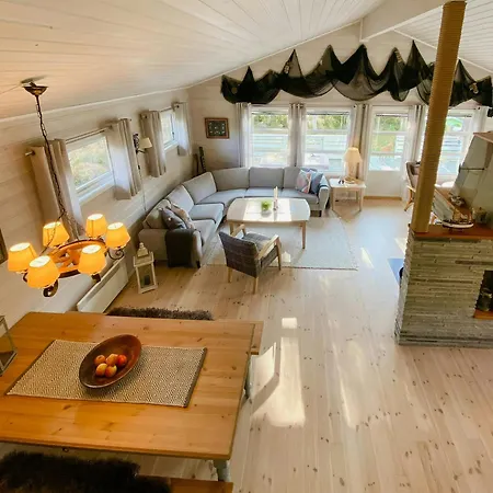 度假居 With View And Sunny Terrace *